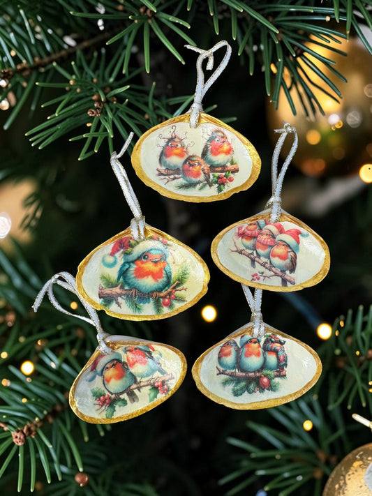 "Rockin' Around the Christmas Tweet"