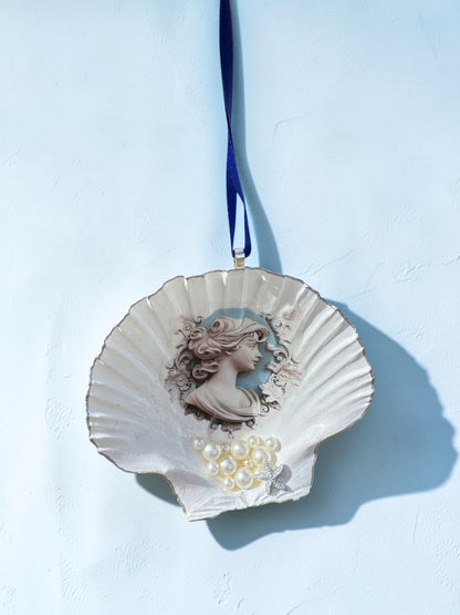 "Blue Ribbon Bombshells"